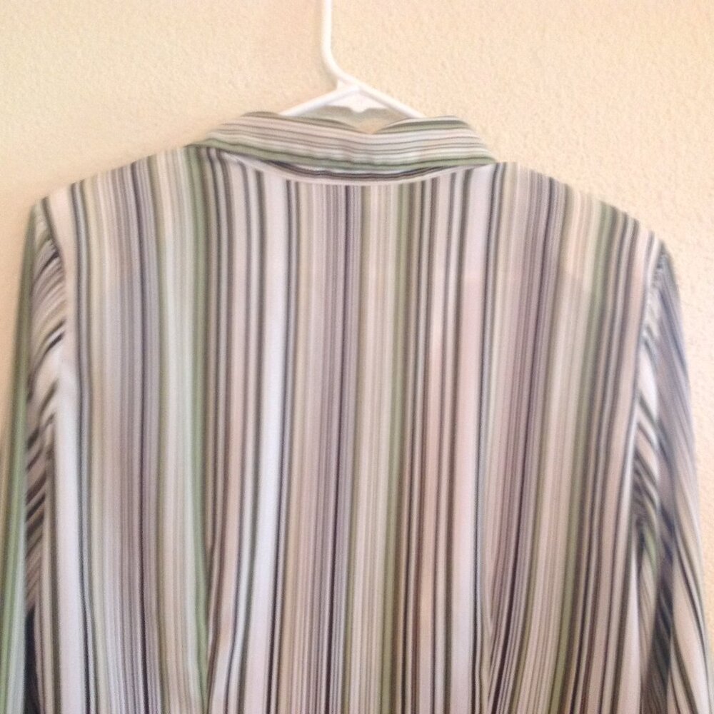 Top - Picture 5 of 6